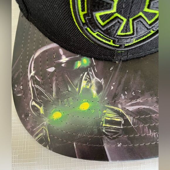 Star Wars black with green cap, adjustable; one size fits most, great shape, OS - Picture 6 of 7